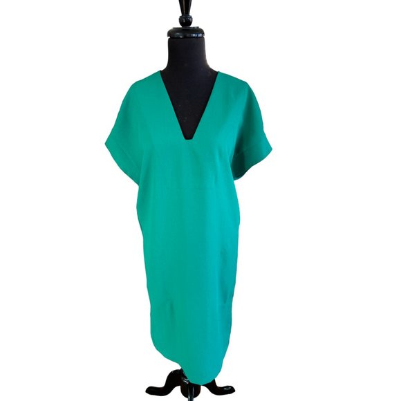 Vince Dresses & Skirts - Vince Green Short-Sleeved Shift Dress  Size M